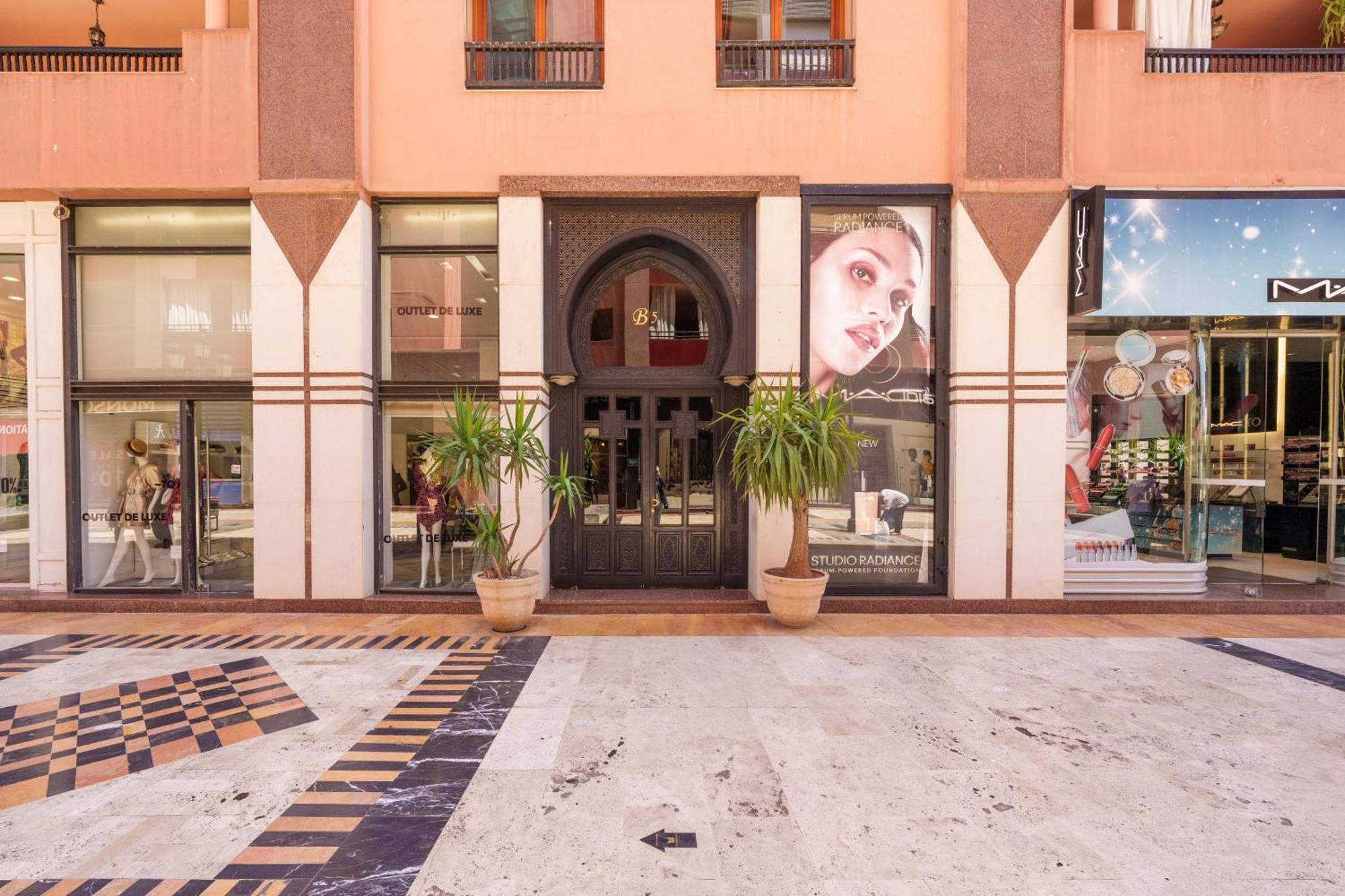 Appartement Chic Gueliz Plaza Avec Vue Marrakesh Eksteriør billede